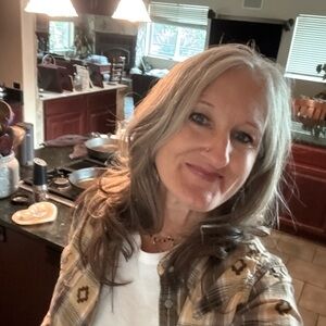 Meet your Posher, Taya